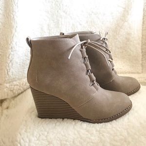 NAUTICA wedge booties